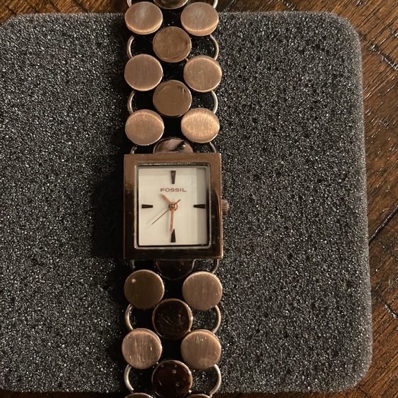 Fossil Bronze Chain Watch - Picture 9 of 16